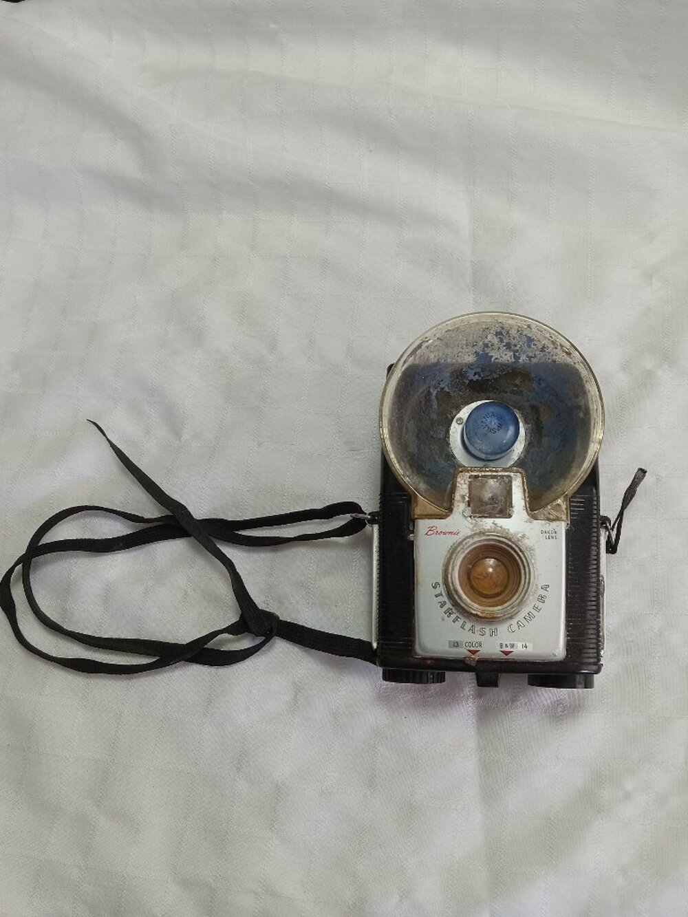 1957-1965 Vintage Kodak Brownie Starflash Camera